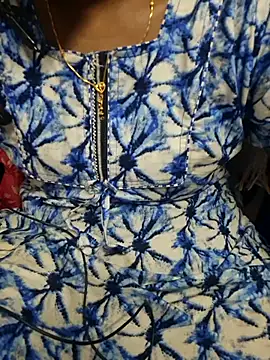 Snapshot of Janavi-janu chatting on November 2025 09:33:01 AM Janavi-janu online show from November 2025 09:33:01 AM