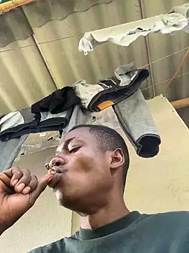 Snapshot of The_black1 chatting on September 2025 04:53:02 PM The black1 online show from September 2025 04:53:02 PM