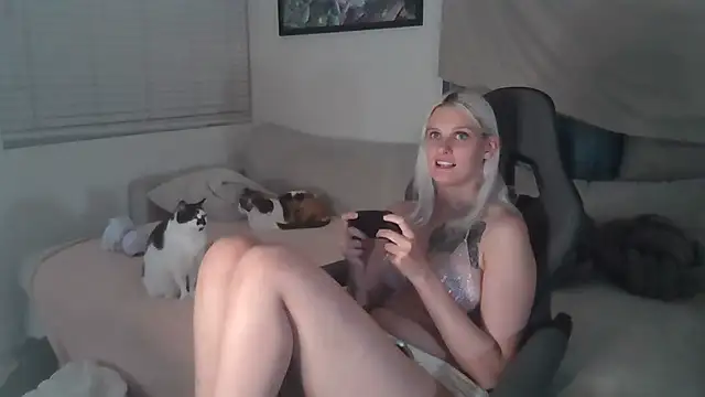 BonnieBazz online show from March 2025 02:40:02 AM