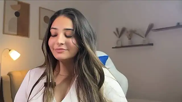 demieliss online show from March 2026 08:26:01 PM