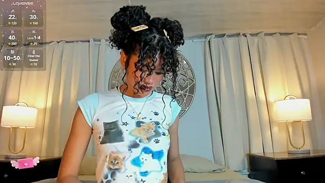 Snapshot of Aprillbrunette chatting on May 2026 11:48:02 AM Aprillbrunette online show from May 2026 11:48:02 AM