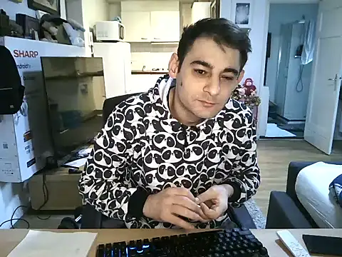 mihaimichael online show from December 2025 02:11:01 PM