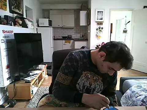 mihaimichael online show from December 2025 12:02:02 PM