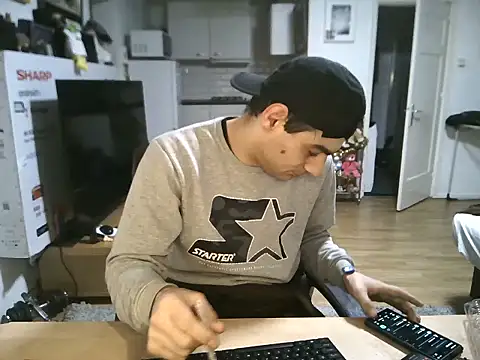 Snapshot of mihaimichael chatting on January 2026 05:17:02 PM mihaimichael online show from January 2026 05:17:02 PM