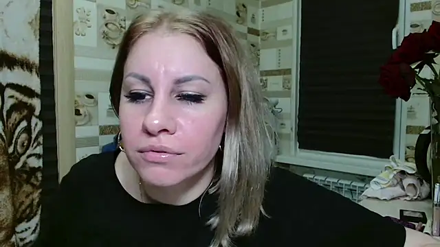 Snapshot of TherestlessKitty chatting on June 2026 10:18:02 PM TherestlessKitty online show from June 2026 10:18:02 PM