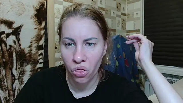 TherestlessKitty online show from August 2026 10:12:02 PM