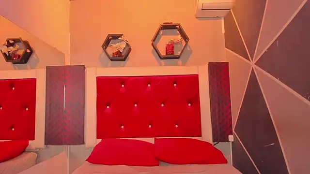 Karoll014 online show from March 2026 02:18:01 PM