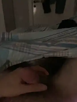 Erenn34 online show from October 2025 12:42:01 AM