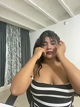 Snapshot of nicky_peyton chatting on January 2025 05:12:02 AM nicky peyton online show from January 2025 05:12:02 AM