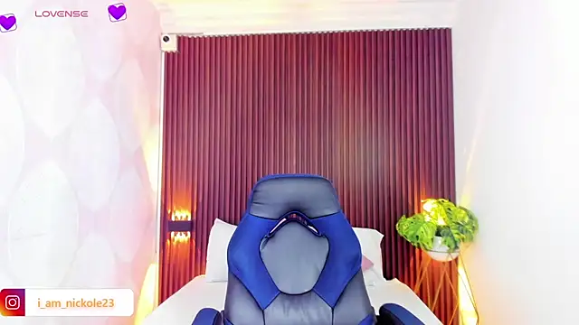 Snapshot of nicky_peyton chatting on February 2025 02:19:01 AM nicky peyton online show from February 2025 02:19:01 AM