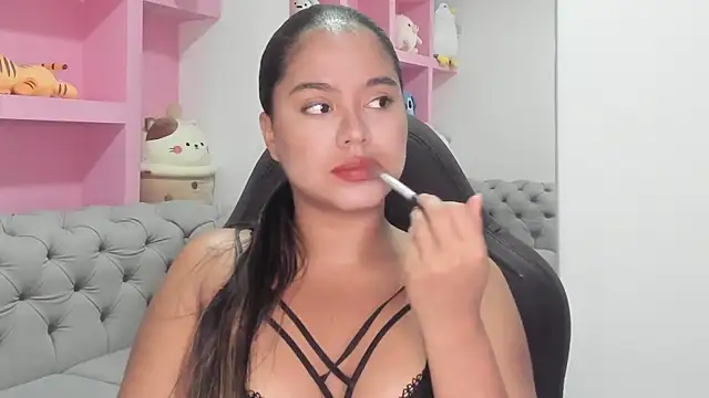 Snapshot of Marilyn-Cooper chatting on February 2025 07:56:02 PM Marilyn-Cooper online show from February 2025 07:56:02 PM