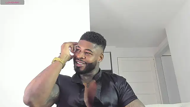 Snapshot of Makonneen chatting on July 2026 08:33:01 PM Makonneen online show from July 2026 08:33:01 PM