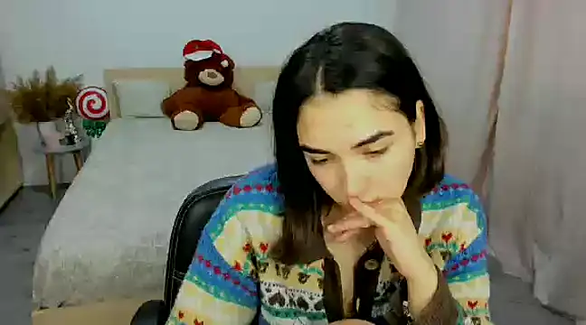 Alexa Dolly12 online show from December 2024 09:14:02 AM