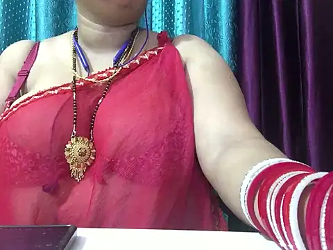 Snapshot of Desi_bhabhiii chatting on December 2024 09:18:01 AM Desi bhabhiii online show from December 2024 09:18:01 AM