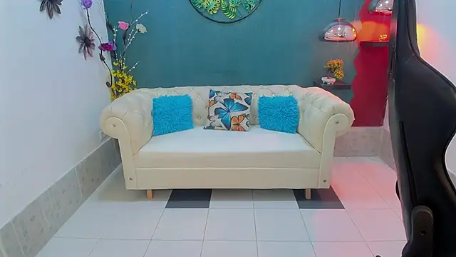 Melikasweetz online show from February 2026 05:39:02 PM