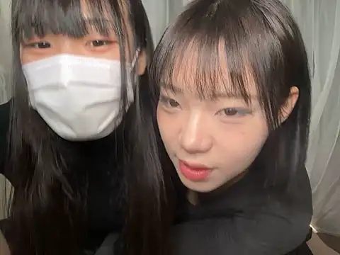 Snapshot of Riri__oo chatting on March 2025 03:21:02 AM Riri oo online show from March 2025 03:21:02 AM