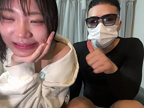 Snapshot of Riri__oo chatting on March 2025 11:28:01 AM Riri oo online show from March 2025 11:28:01 AM