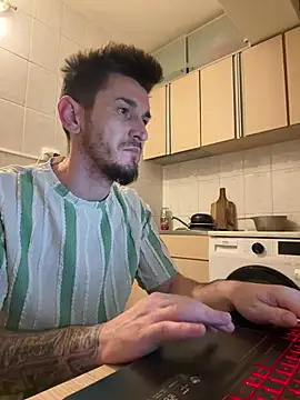 Snapshot of brokenangel2024 chatting on January 2026 09:31:01 PM brokenangel2024 online show from January 2026 09:31:01 PM