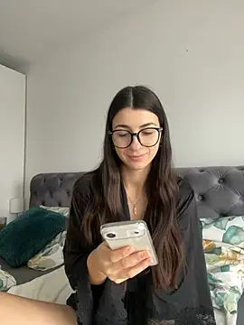 Snapshot of Wildberry_ chatting on February 2026 08:57:02 AM Wildberry online show from February 2026 08:57:02 AM