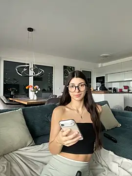 Snapshot of Wildberry_ chatting on March 2026 08:20:01 AM Wildberry online show from March 2026 08:20:01 AM