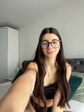 Snapshot of Wildberry_ chatting on April 2026 07:49:01 AM Wildberry online show from April 2026 07:49:01 AM