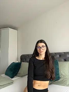 Snapshot of Wildberry_ chatting on April 2026 07:45:01 AM Wildberry online show from April 2026 07:45:01 AM