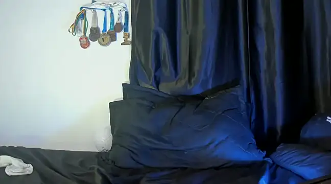 Snapshot of zyongracia chatting on December 2024 04:09:02 AM zyongracia online show from December 2024 04:09:02 AM