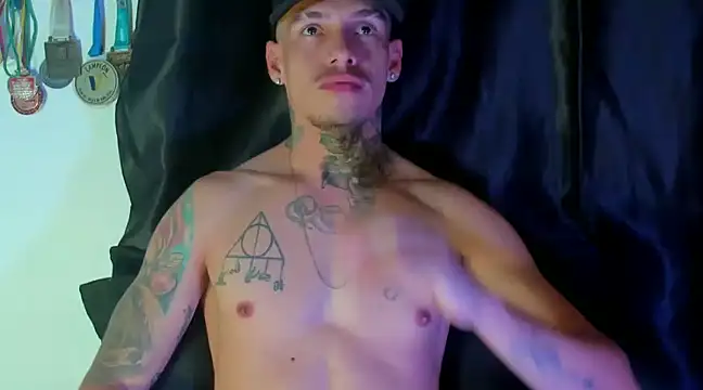 Snapshot of zyongracia chatting on December 2024 10:34:01 AM zyongracia online show from December 2024 10:34:01 AM