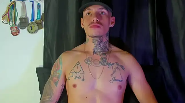 Snapshot of zyongracia chatting on December 2024 09:52:02 AM zyongracia online show from December 2024 09:52:02 AM