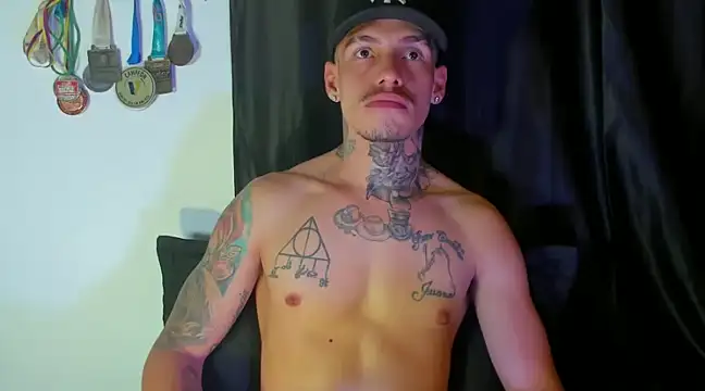 Snapshot of zyongracia chatting on December 2024 10:55:02 PM zyongracia online show from December 2024 10:55:02 PM