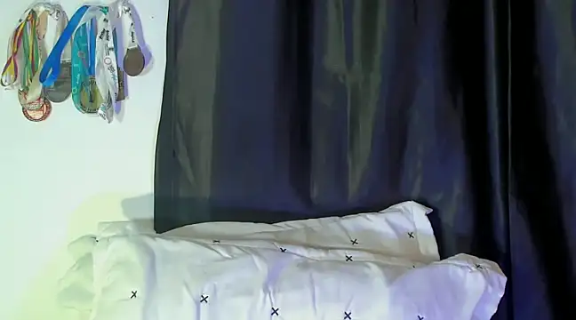 Snapshot of zyongracia chatting on January 2025 04:31:02 PM zyongracia online show from January 2025 04:31:02 PM