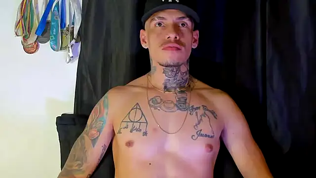 Snapshot of zyongracia chatting on January 2025 11:24:01 AM zyongracia online show from January 2025 11:24:01 AM