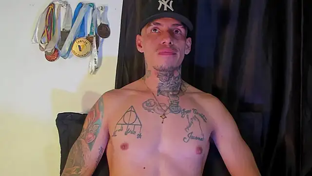 Snapshot of zyongracia chatting on February 2025 11:22:01 AM zyongracia online show from February 2025 11:22:01 AM