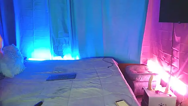 Snapshot of Kerly_Lopez chatting on November 2025 09:17:01 PM Kerly Lopez online show from November 2025 09:17:01 PM