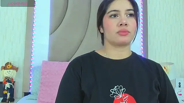 ThyaraJhons online show from October 2025 12:16:01 PM