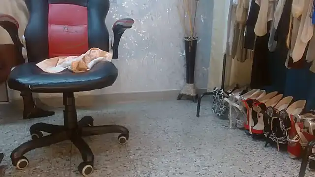 Samantabrown  online show from March 2026 11:14:01 AM