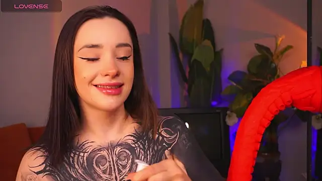 EvaCanton online show from April 2026 02:06:01 AM