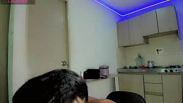 Snapshot of alejo_cute chatting on January 2025 06:14:01 PM alejo cute online show from January 2025 06:14:01 PM