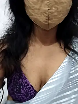 Snapshot of Triveni-Lovely chatting on January 2026 08:40:01 AM Triveni-Lovely online show from January 2026 08:40:01 AM