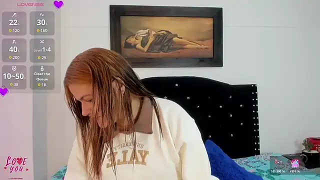 Alexandra Torress online show from November 2025 03:45:01 PM