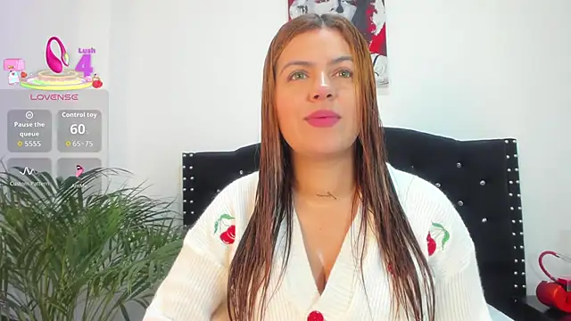 Snapshot of Alexandra_Torress chatting on June 2026 12:28:02 PM Alexandra Torress online show from June 2026 12:28:02 PM
