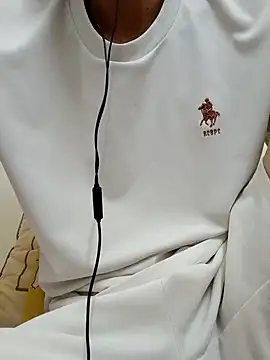 YAY-1 online show from January 2025 11:46:01 AM