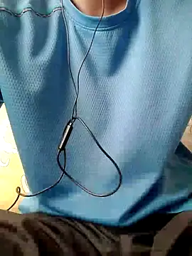 YAY-1 online show from February 2025 02:31:01 AM