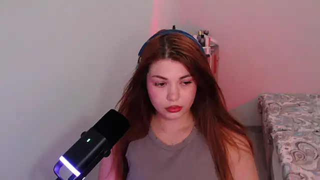 Snapshot of helengilmor chatting on July 2026 03:34:02 PM helengilmor online show from July 2026 03:34:02 PM