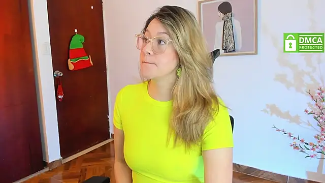 Chanelll Taylorr  online show from January 2025 01:04:02 PM