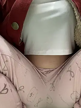 Milk Mom99 online show from January 2026 10:36:01 PM