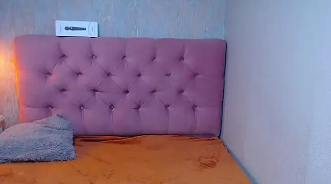 CurvyJulieth online show from January 2025 11:24:01 PM