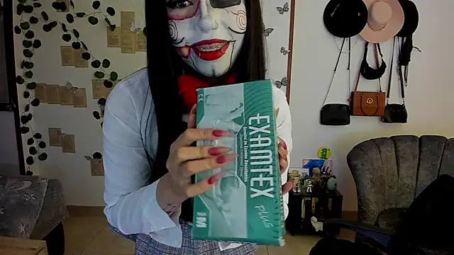 Snapshot of Fiore_Sanz_ chatting on October 2025 03:09:02 AM Fiore Sanz online show from October 2025 03:09:02 AM