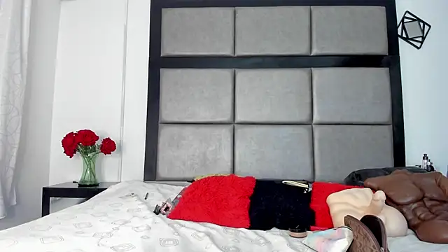 Snapshot of AmbarthSmiith2 chatting on December 2025 02:01:02 PM AmbarthSmiith2 online show from December 2025 02:01:02 PM