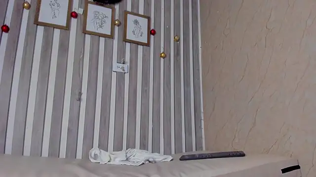 sabrinahimss online show from December 2024 08:04:02 PM